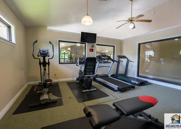 2Br Penthouse Condo - 2 Pools - Close To The Strip - Free Tickets Included - Fhe-17
